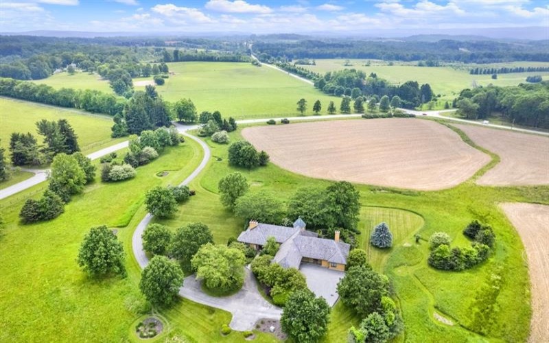 274 Rector Rd, Ligonier, 15658, 3 Bedrooms Bedrooms, 9 Rooms Rooms,3.1 BathroomsBathrooms,Residential,For Sale,Rector Rd,1706439