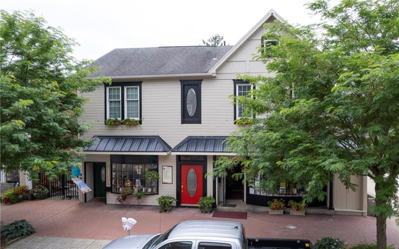 137 Main St, Ligonier, 15658, ,Commercial-industrial-business,For Sale,Main St,1718774
