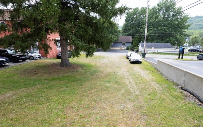 137 Main St, Ligonier, 15658, ,Commercial-industrial-business,For Sale,Main St,1718774