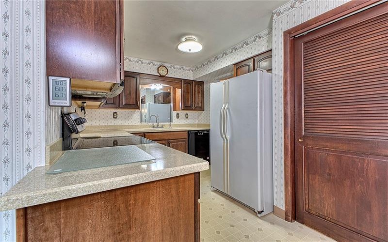 112 Friendship Lane, Greensburg, 15601, 3 Bedrooms Bedrooms, 9 Rooms Rooms,2.1 BathroomsBathrooms,Residential,For Sale,Friendship Lane,1718824