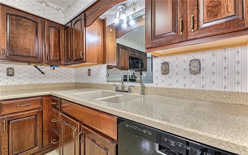 112 Friendship Lane, Greensburg, 15601, 3 Bedrooms Bedrooms, 9 Rooms Rooms,2.1 BathroomsBathrooms,Residential,For Sale,Friendship Lane,1718824