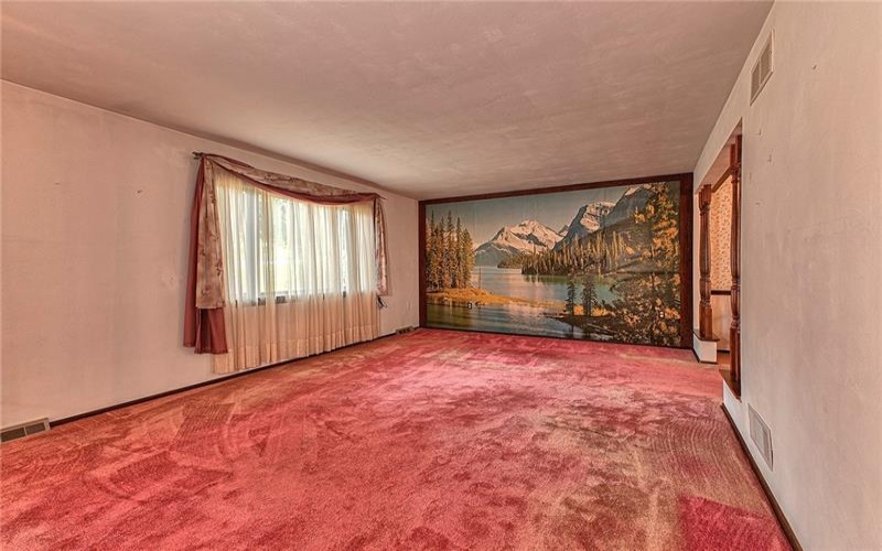 112 Friendship Lane, Greensburg, 15601, 3 Bedrooms Bedrooms, 9 Rooms Rooms,2.1 BathroomsBathrooms,Residential,For Sale,Friendship Lane,1718824