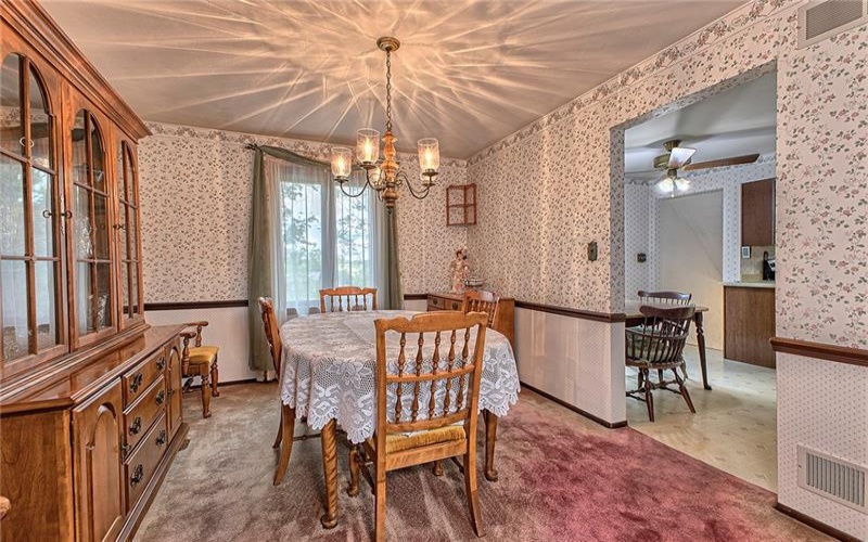 112 Friendship Lane, Greensburg, 15601, 3 Bedrooms Bedrooms, 9 Rooms Rooms,2.1 BathroomsBathrooms,Residential,For Sale,Friendship Lane,1718824