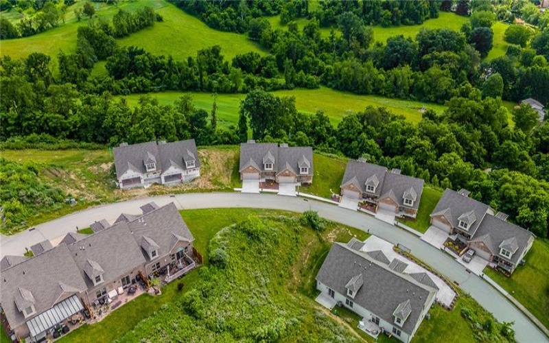 742 Sandstone Way, Rostraver Twp, 15012, 3 Bedrooms Bedrooms, 7 Rooms Rooms,2.1 BathroomsBathrooms,Residential,For Sale,Sandstone Way,1707149