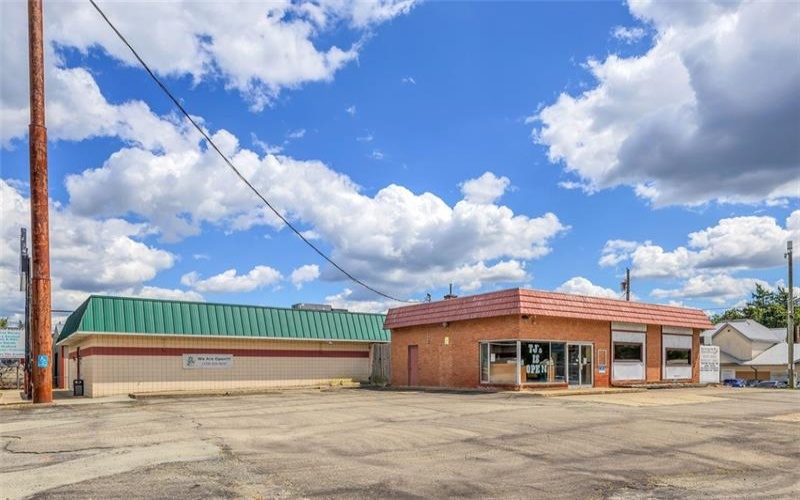 110 Pennsylvania Ave (105 N Center Ave), New Stanton, 15672, ,Commercial-industrial-business,For Sale,Pennsylvania Ave (105 N Center Ave),1719325