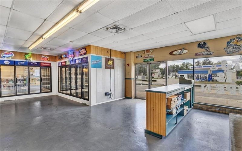 110 Pennsylvania Ave (105 N Center Ave), New Stanton, 15672, ,Commercial-industrial-business,For Sale,Pennsylvania Ave (105 N Center Ave),1719325