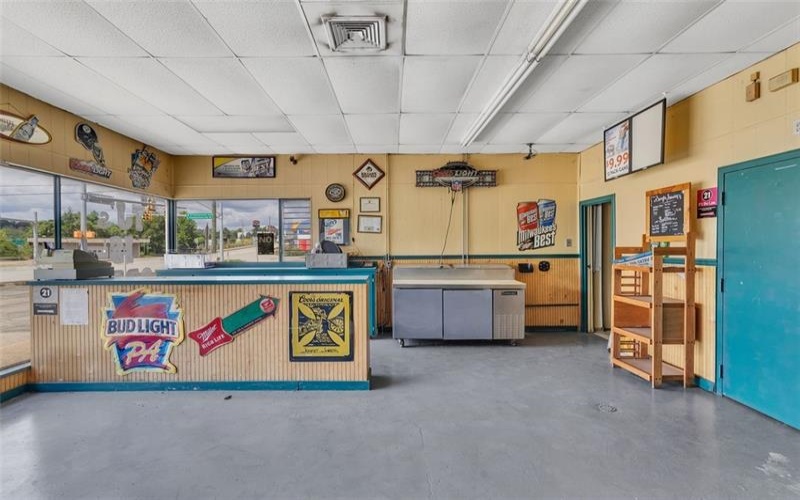 110 Pennsylvania Ave (105 N Center Ave), New Stanton, 15672, ,Commercial-industrial-business,For Sale,Pennsylvania Ave (105 N Center Ave),1719325