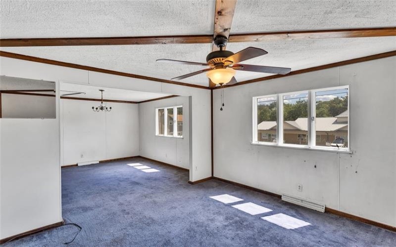 110 Pennsylvania Ave (105 N Center Ave), New Stanton, 15672, ,Commercial-industrial-business,For Sale,Pennsylvania Ave (105 N Center Ave),1719325