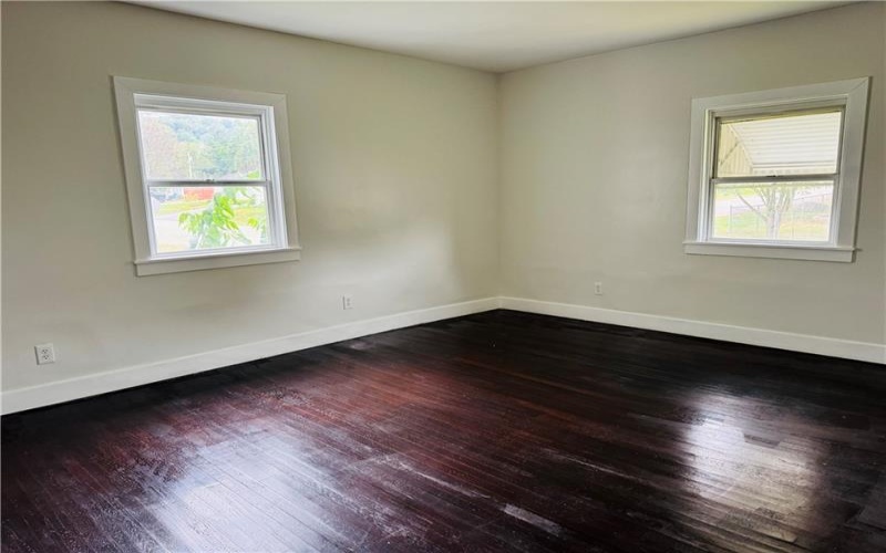 385 Hallam Ave, Meadow Lands, 15347, 3 Bedrooms Bedrooms, 6 Rooms Rooms,1 BathroomBathrooms,Residential,For Sale,Hallam Ave,1719710