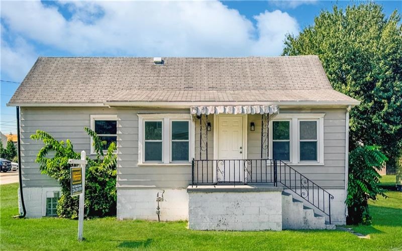 385 Hallam Ave, Meadow Lands, 15347, 3 Bedrooms Bedrooms, 6 Rooms Rooms,1 BathroomBathrooms,Residential,For Sale,Hallam Ave,1719710