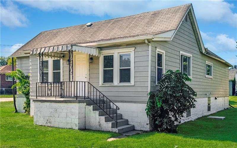 385 Hallam Ave, Meadow Lands, 15347, 3 Bedrooms Bedrooms, 6 Rooms Rooms,1 BathroomBathrooms,Residential,For Sale,Hallam Ave,1719710