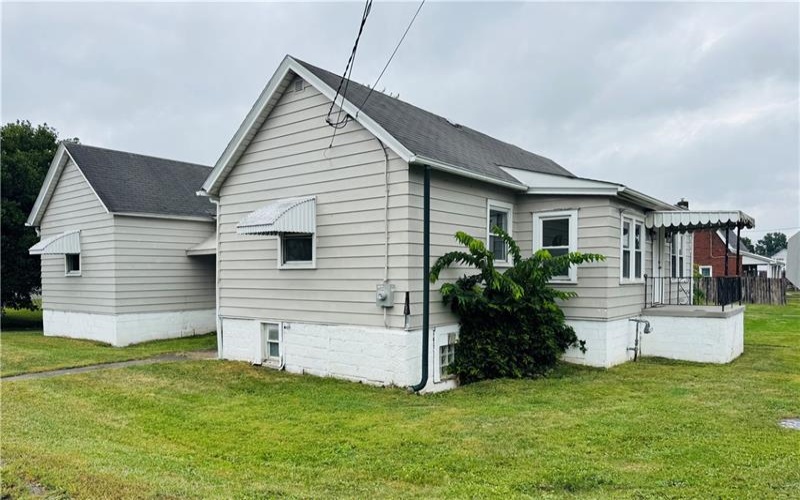385 Hallam Ave, Meadow Lands, 15347, 3 Bedrooms Bedrooms, 6 Rooms Rooms,1 BathroomBathrooms,Residential,For Sale,Hallam Ave,1719710