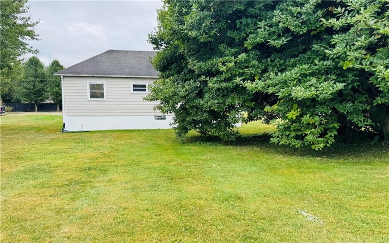 385 Hallam Ave, Meadow Lands, 15347, 3 Bedrooms Bedrooms, 6 Rooms Rooms,1 BathroomBathrooms,Residential,For Sale,Hallam Ave,1719710