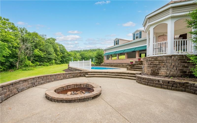 102 Klages Road, West Alexander, 15376, 6 Bedrooms Bedrooms, 14 Rooms Rooms,3 BathroomsBathrooms,Residential,For Sale,Klages Road,1709121