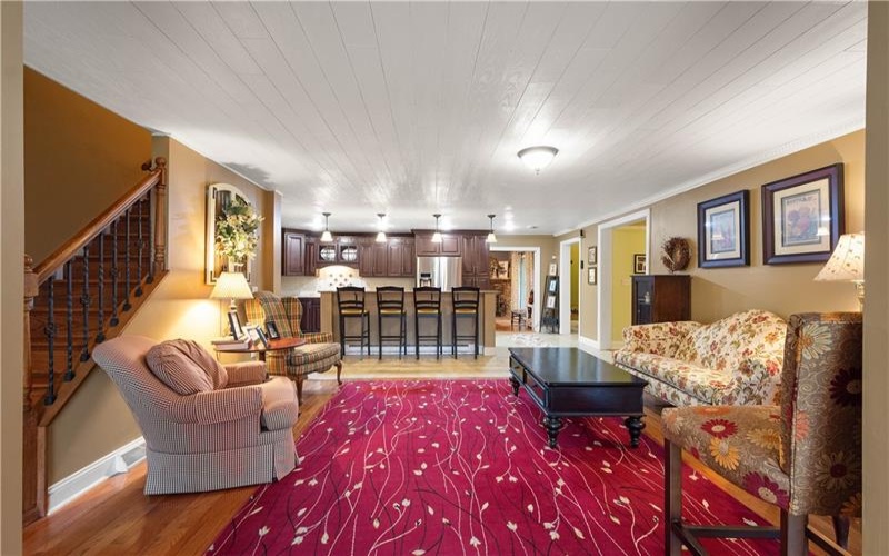 102 Klages Road, West Alexander, 15376, 6 Bedrooms Bedrooms, 14 Rooms Rooms,3 BathroomsBathrooms,Residential,For Sale,Klages Road,1709121