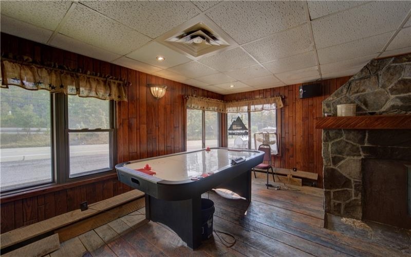 1239 Glades Pike, Somerset, 15501, ,Commercial-industrial-business,For Sale,Glades Pike,1719989