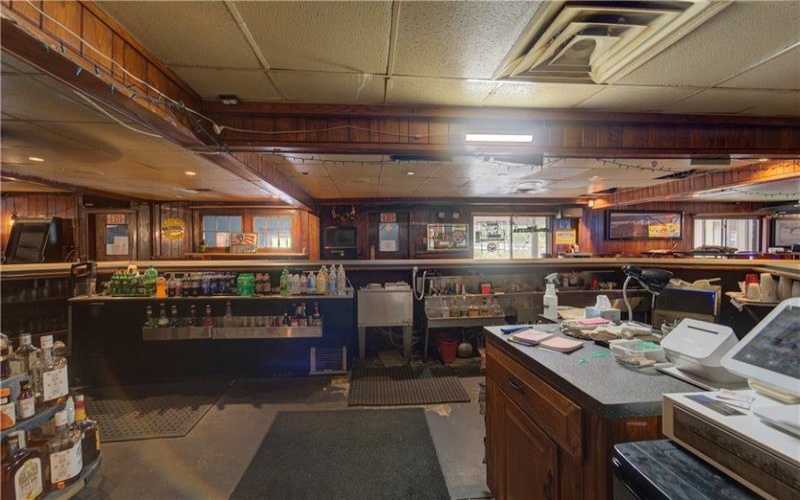 1239 Glades Pike, Somerset, 15501, ,Commercial-industrial-business,For Sale,Glades Pike,1719989