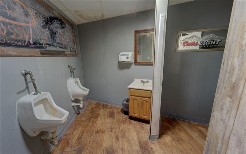 1239 Glades Pike, Somerset, 15501, ,Commercial-industrial-business,For Sale,Glades Pike,1719989