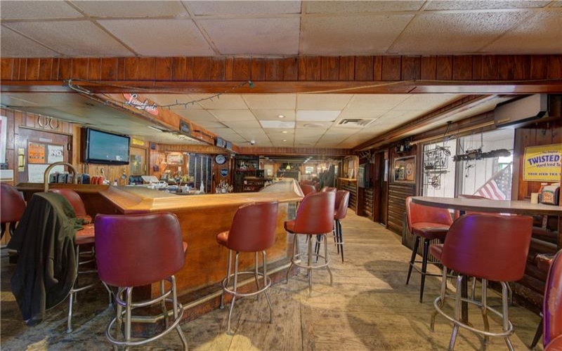 1239 Glades Pike, Somerset, 15501, ,Commercial-industrial-business,For Sale,Glades Pike,1719989