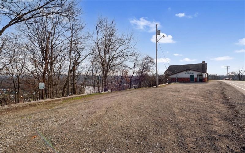 882 HIGHPOINT DRIVE, COAL CENTER, 15423, ,Commercial-industrial-business,For Sale,HIGHPOINT DRIVE,1732887