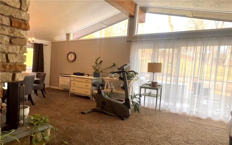 306 Black Walnut Dr, Greensburg, 15601, 4 Bedrooms Bedrooms, 8 Rooms Rooms,3 BathroomsBathrooms,Residential,For Sale,Black Walnut Dr,1737315