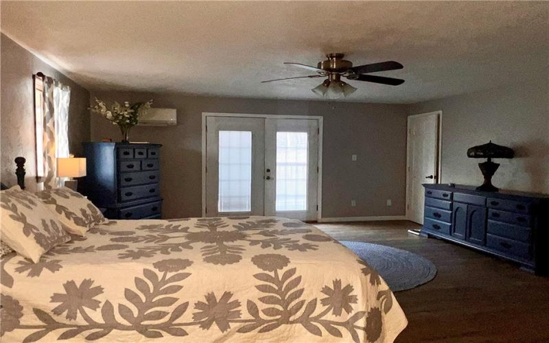 306 Black Walnut Dr, Greensburg, 15601, 4 Bedrooms Bedrooms, 8 Rooms Rooms,3 BathroomsBathrooms,Residential,For Sale,Black Walnut Dr,1737315