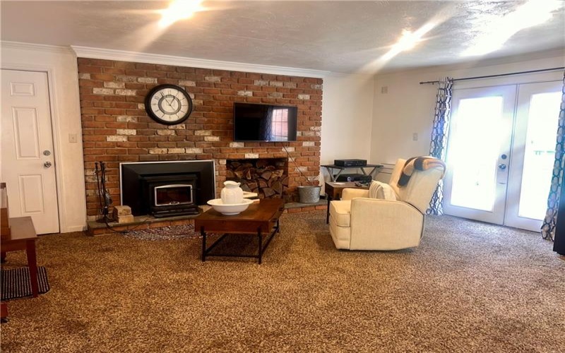 306 Black Walnut Dr, Greensburg, 15601, 4 Bedrooms Bedrooms, 8 Rooms Rooms,3 BathroomsBathrooms,Residential,For Sale,Black Walnut Dr,1737315