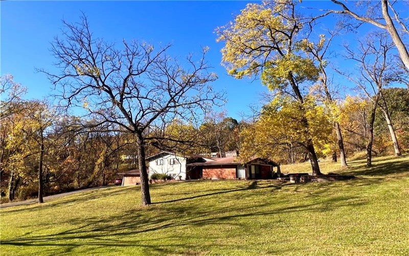 306 Black Walnut Dr, Greensburg, 15601, 4 Bedrooms Bedrooms, 8 Rooms Rooms,3 BathroomsBathrooms,Residential,For Sale,Black Walnut Dr,1737315