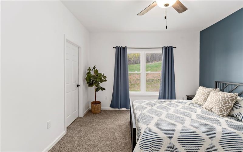 300 TIMBERLINE DR, Washington, 15301, 3 Bedrooms Bedrooms, 9 Rooms Rooms,2.1 BathroomsBathrooms,Residential,For Sale,TIMBERLINE DR,1747710