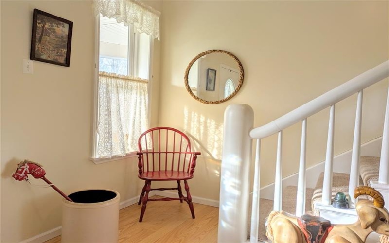 220 Overholt Dr, Scottdale, 15683, 3 Bedrooms Bedrooms, 9 Rooms Rooms,2.1 BathroomsBathrooms,Residential,For Sale,Overholt Dr,1747712
