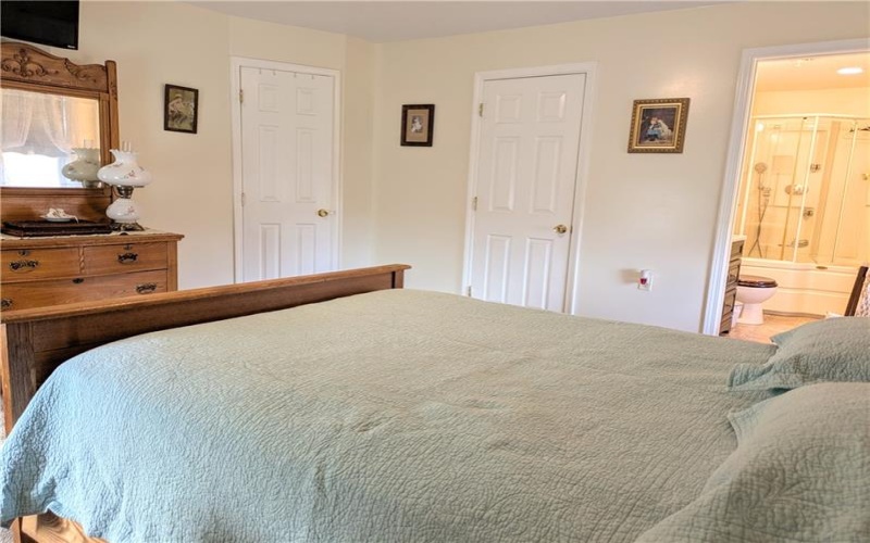 220 Overholt Dr, Scottdale, 15683, 3 Bedrooms Bedrooms, 9 Rooms Rooms,2.1 BathroomsBathrooms,Residential,For Sale,Overholt Dr,1747712