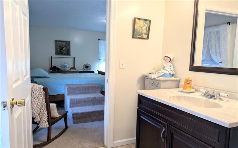 220 Overholt Dr, Scottdale, 15683, 3 Bedrooms Bedrooms, 9 Rooms Rooms,2.1 BathroomsBathrooms,Residential,For Sale,Overholt Dr,1747712