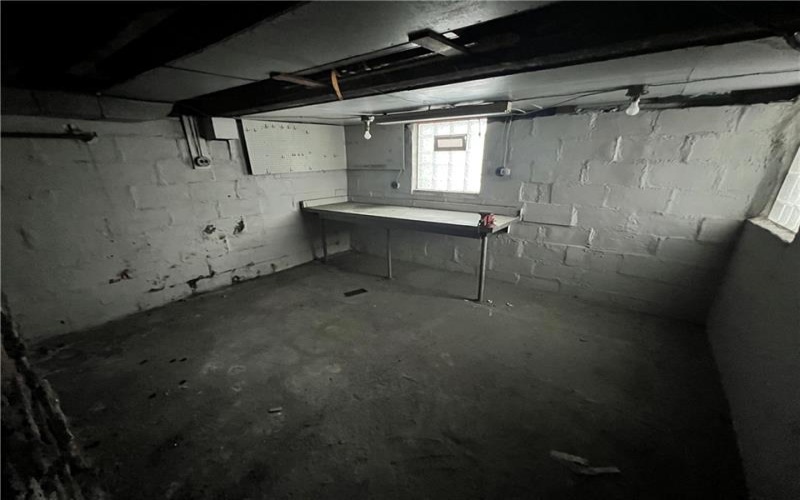 466 Broad St, Washington, 15301, 2 Bedrooms Bedrooms, ,1.1 BathroomsBathrooms,Residential,For Sale,Broad St,1737327
