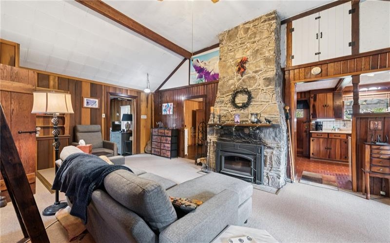 211 Ironwood Rd, Somerset, 15501, 3 Bedrooms Bedrooms, ,1 BathroomBathrooms,Residential,For Sale,Ironwood Rd,1727192