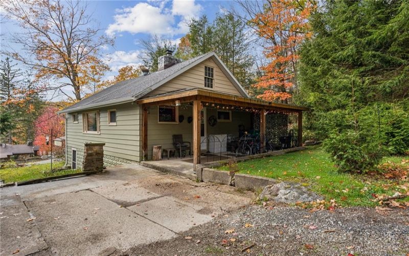 211 Ironwood Rd, Somerset, 15501, 3 Bedrooms Bedrooms, ,1 BathroomBathrooms,Residential,For Sale,Ironwood Rd,1727192