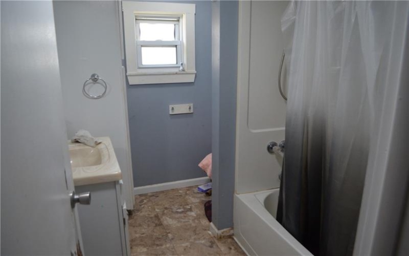 639 Washington Ave, Charleroi, 15022, ,Multi-unit,For Sale,Washington Ave,1745699