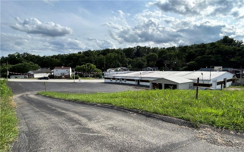 951 Pittsburgh Street, Greensburg, 15601, ,Commercial-industrial-business,For Sale,Pittsburgh Street,1737339