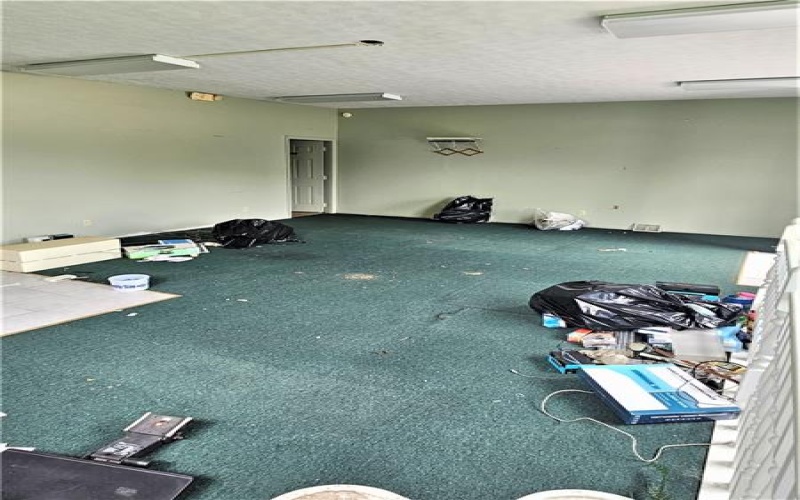 6081 William Penn Hwy, Export, 15632, ,Commercial-industrial-business,For Sale,William Penn Hwy,1733006