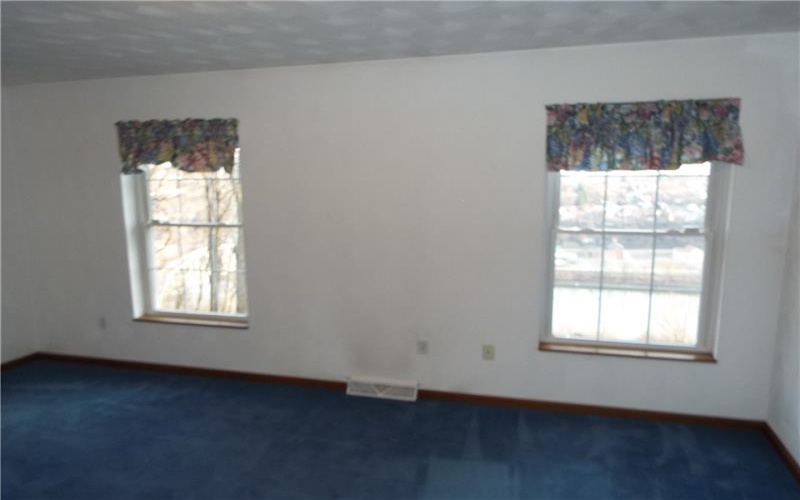 1 Jeanne Lee Ln, Brownsville, 15417, 3 Bedrooms Bedrooms, ,2 BathroomsBathrooms,Residential,For Sale,Jeanne Lee Ln,1737349