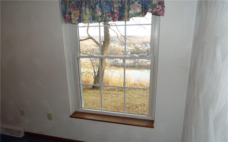 1 Jeanne Lee Ln, Brownsville, 15417, 3 Bedrooms Bedrooms, ,2 BathroomsBathrooms,Residential,For Sale,Jeanne Lee Ln,1737349
