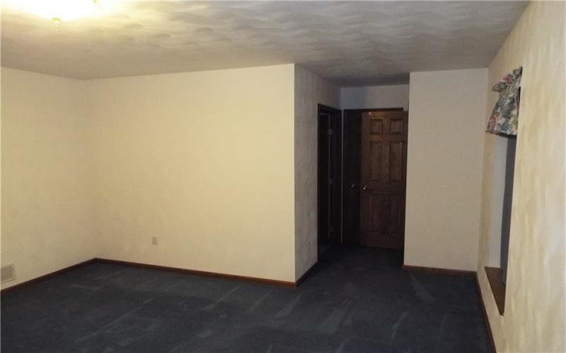 1 Jeanne Lee Ln, Brownsville, 15417, 3 Bedrooms Bedrooms, ,2 BathroomsBathrooms,Residential,For Sale,Jeanne Lee Ln,1737349