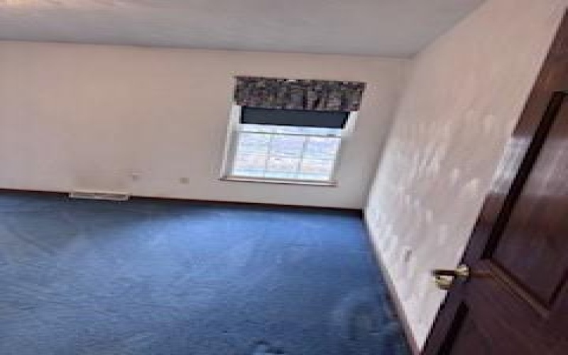 1 Jeanne Lee Ln, Brownsville, 15417, 3 Bedrooms Bedrooms, ,2 BathroomsBathrooms,Residential,For Sale,Jeanne Lee Ln,1737349