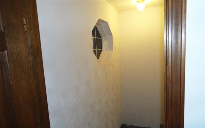 1 Jeanne Lee Ln, Brownsville, 15417, 3 Bedrooms Bedrooms, ,2 BathroomsBathrooms,Residential,For Sale,Jeanne Lee Ln,1737349