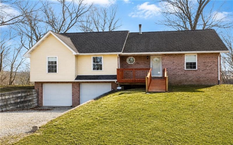 1 Jeanne Lee Ln, Brownsville, 15417, 3 Bedrooms Bedrooms, ,2 BathroomsBathrooms,Residential,For Sale,Jeanne Lee Ln,1737349