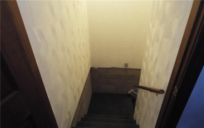 1 Jeanne Lee Ln, Brownsville, 15417, 3 Bedrooms Bedrooms, ,2 BathroomsBathrooms,Residential,For Sale,Jeanne Lee Ln,1737349