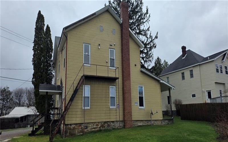 537 Edgewood Ave, Somerset, 15501, ,Multi-unit,For Sale,Edgewood Ave,1745757