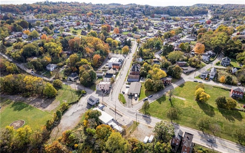 305 Division St, Jeannette, 15644, ,Commercial-industrial-business,For Sale,Division St,1727210