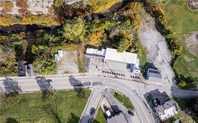 305 Division St, Jeannette, 15644, ,Commercial-industrial-business,For Sale,Division St,1727210