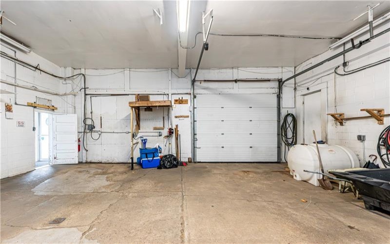 305 Division St, Jeannette, 15644, ,Commercial-industrial-business,For Sale,Division St,1727210