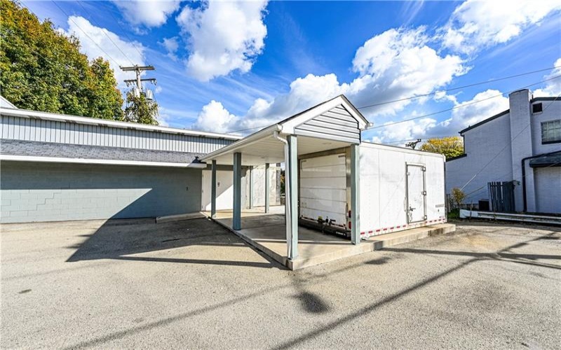 305 Division St, Jeannette, 15644, ,Commercial-industrial-business,For Sale,Division St,1727210
